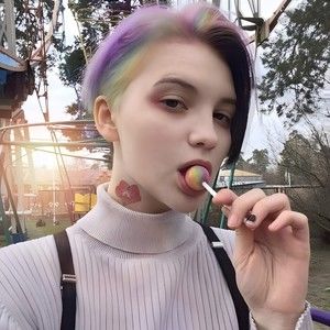 Meet your Posher, Yguctkaa